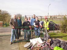 Volunteering: Big-Tidy-Up-at-Prittle-Brook