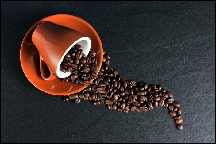 Spilling coffee beans, 